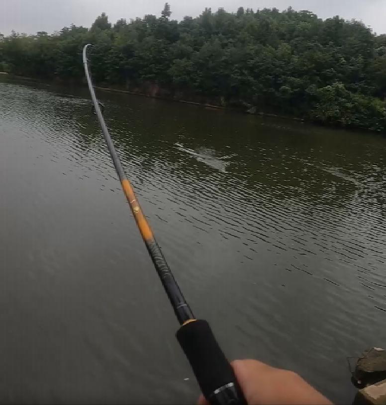 达亿瓦一击gl76mls评测,达瓦一击gl70mla