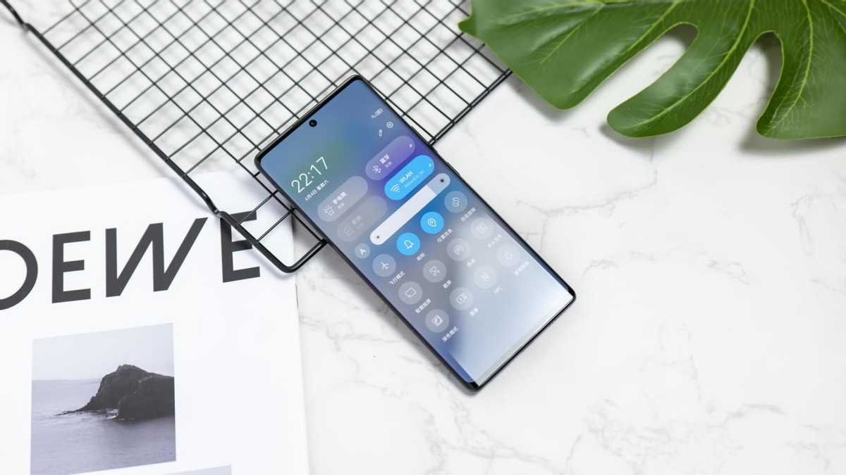 中兴axon40ultra和一加10pro哪个好,中兴axon40ultra与努比亚z40pro