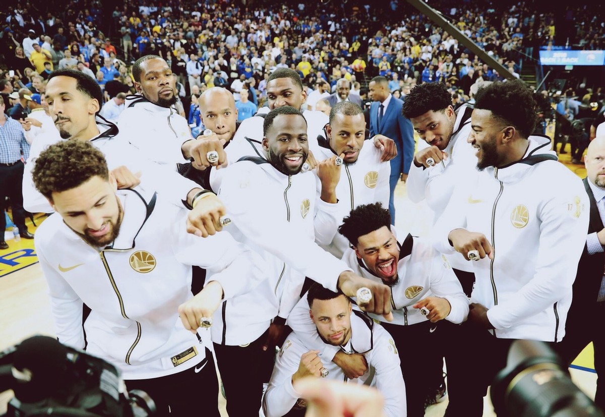 谁的队友更好？盘点詹姆斯、库里生涯最佳队友阵容，杜兰特上榜