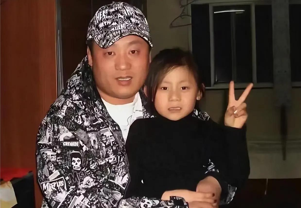 宋晓峰的全家照,宋晓峰乡村爱情生孩子