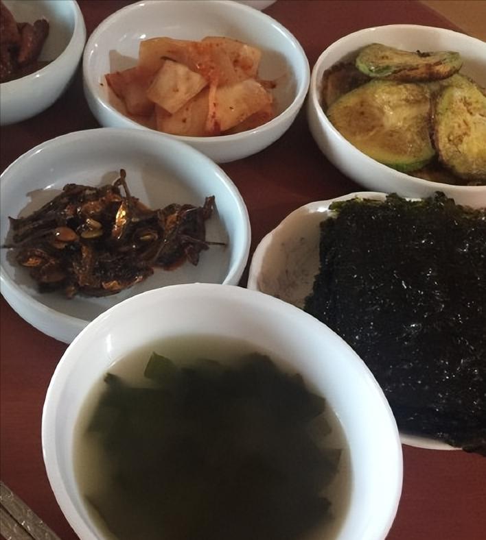 韩国国宴真的全是泡菜吗,为什么韩国要把泡菜升级到国宴