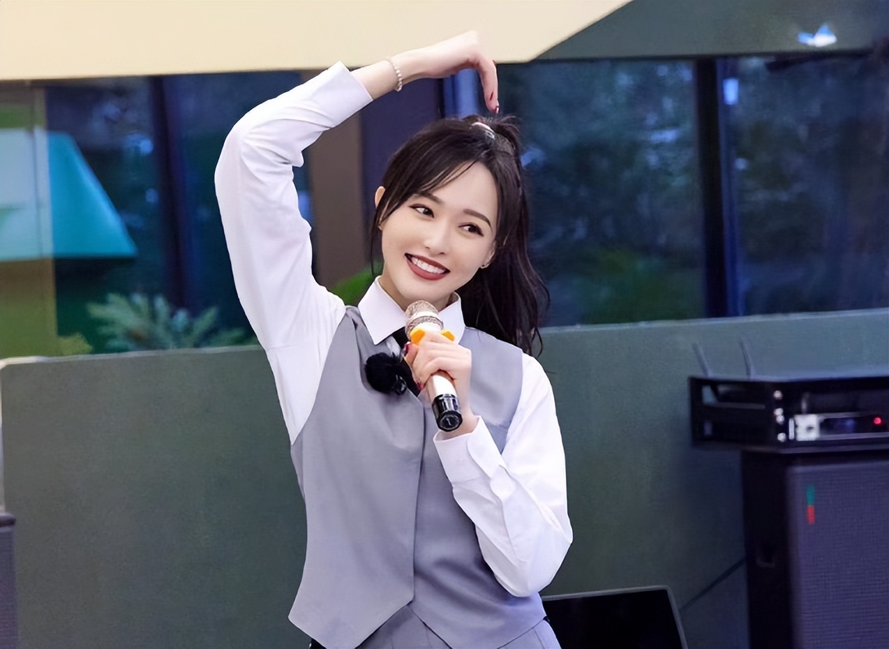 杨幂杨紫鞠婧祎,鞠婧祎杨幂杨紫的照片