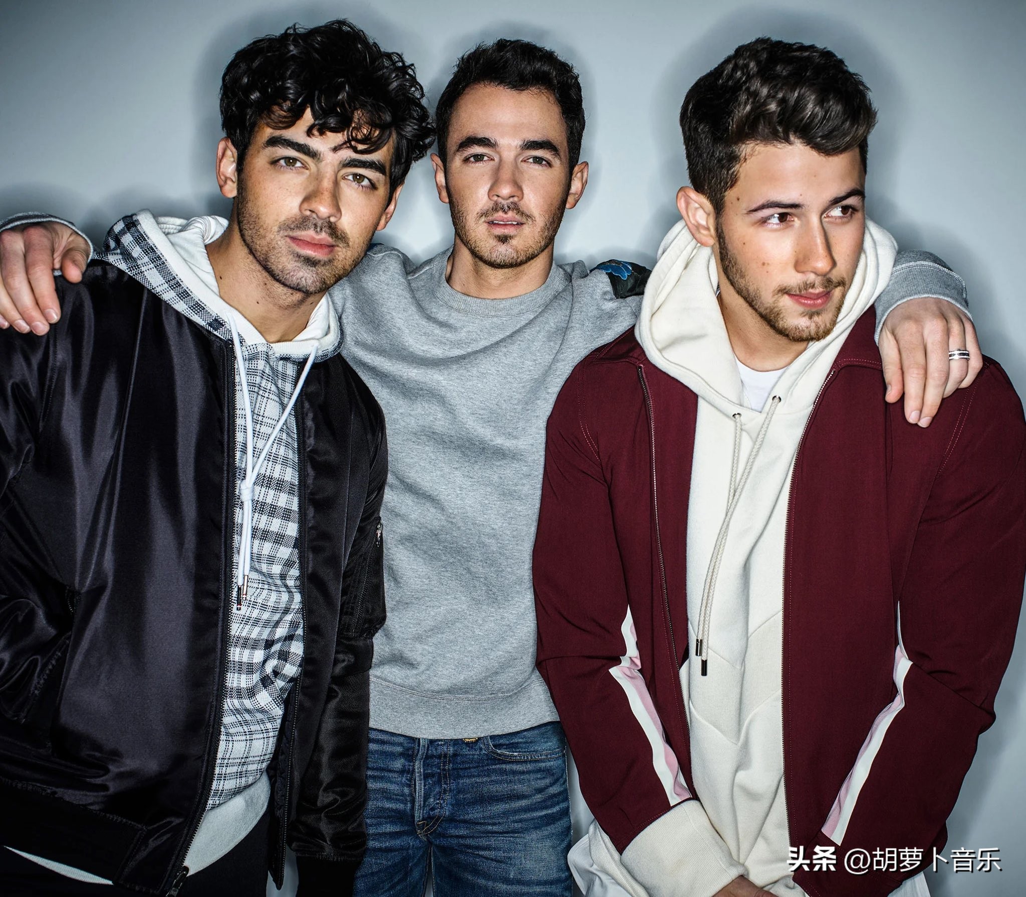 mileycyrus新单,mileycyrus多久出专辑好