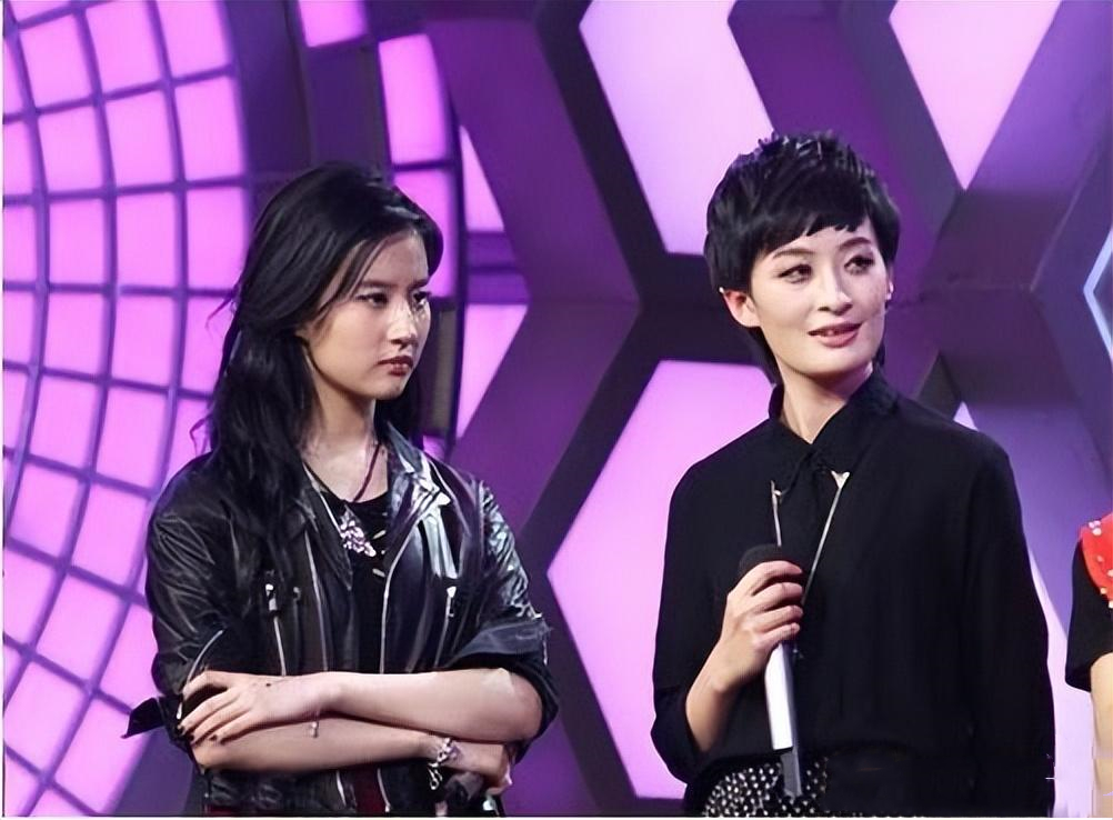 爆出了曾经涉嫌抄袭的黑历史,曾轶可割韭菜后续