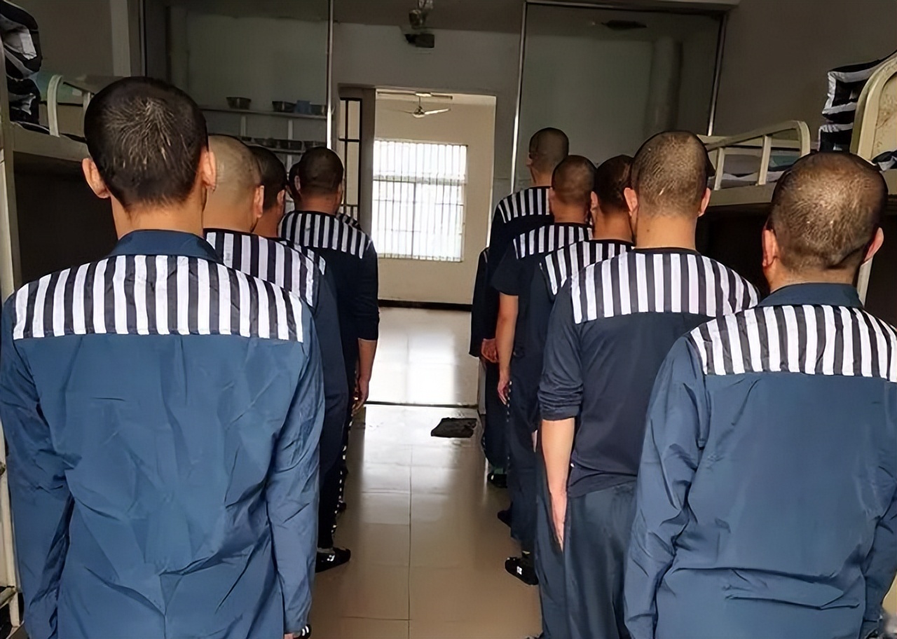 白宝山袭击装甲兵司令部,白宝山夜袭装甲兵