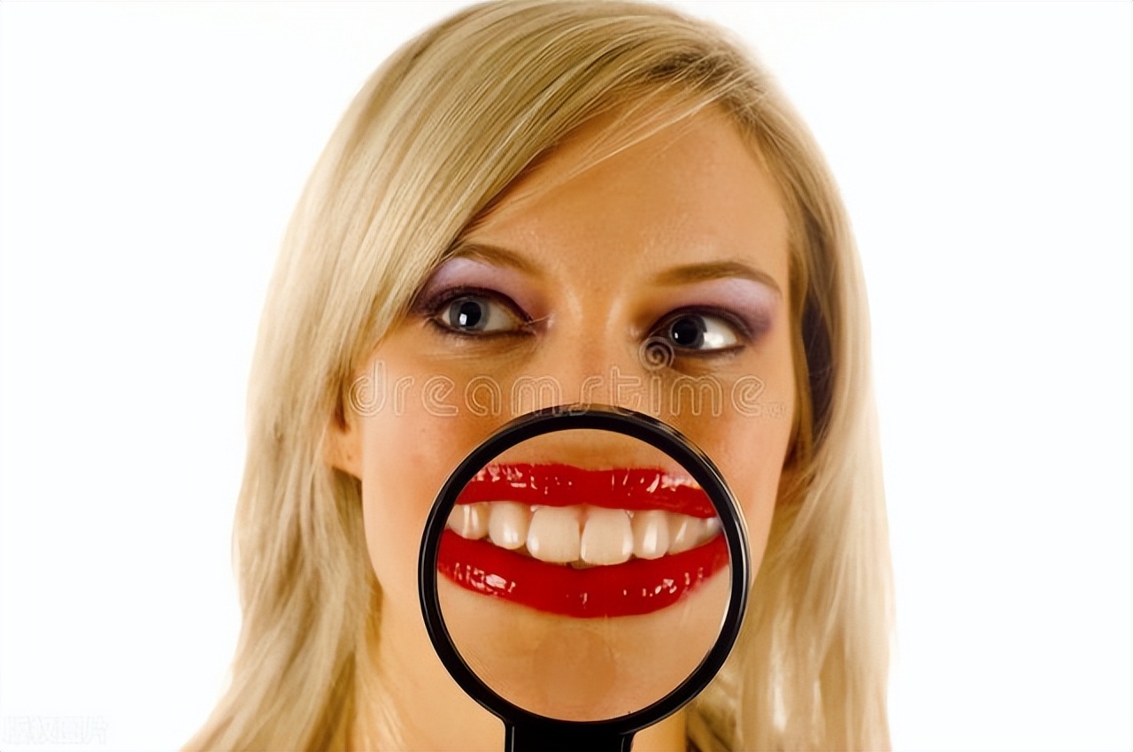 嘴突兔牙矫正哪种牙套适合,骨性嘴凸戴牙套整个过程