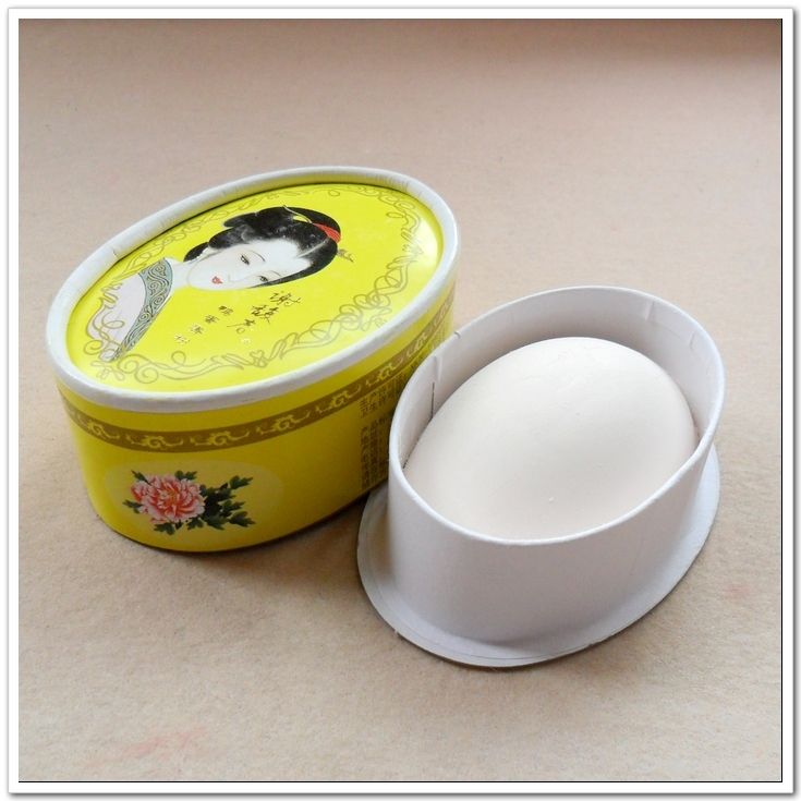 第一炉香张爱玲电影,第一炉香张爱玲经典作品