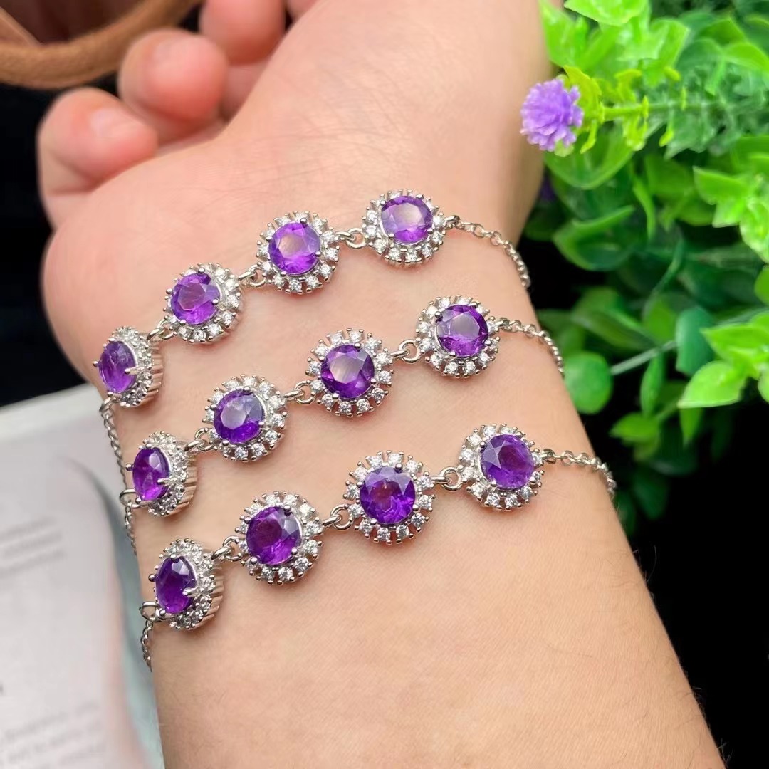 戴便宜的手链对身体有害吗,戴便宜的手链丢人吗