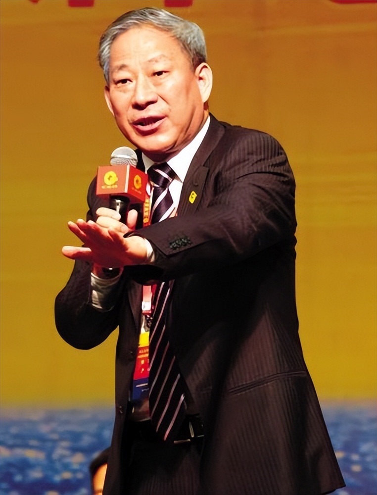 江苏首富严介和现状,江苏省首富严介和