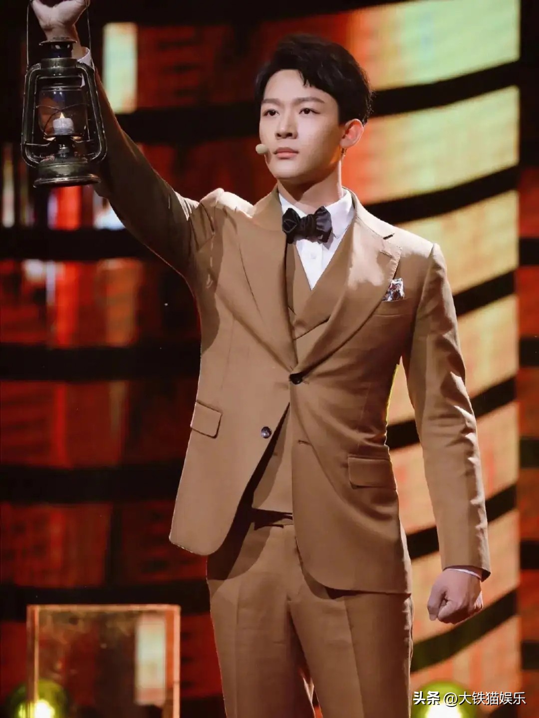 这7位男星的名字取得太好了！一听就是帅哥，还显得特别有文化