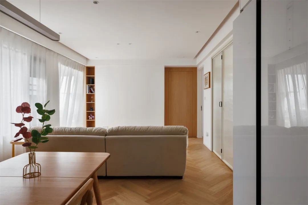 95后小夫妻二手房翻新,95后小夫妻返乡改造老房子