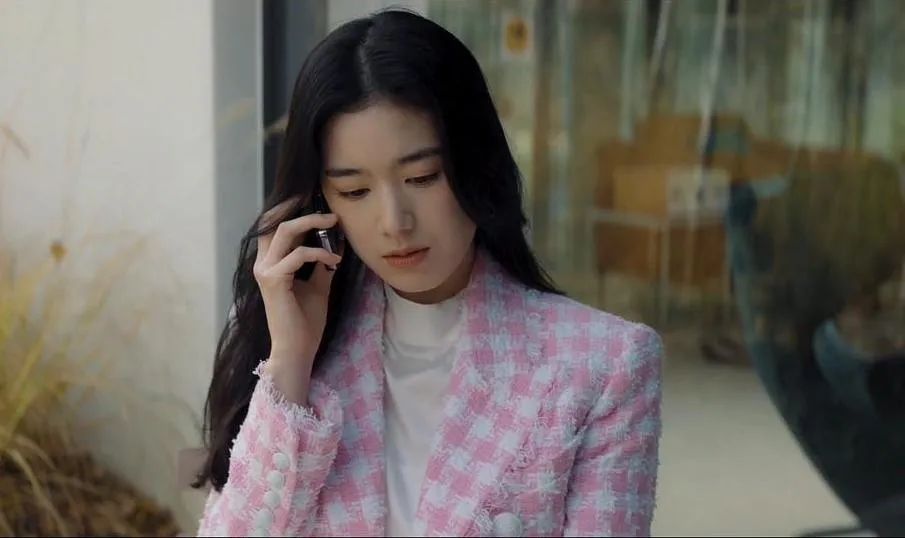 真假安娜身份被揭穿,真假安娜韩剧哪里看