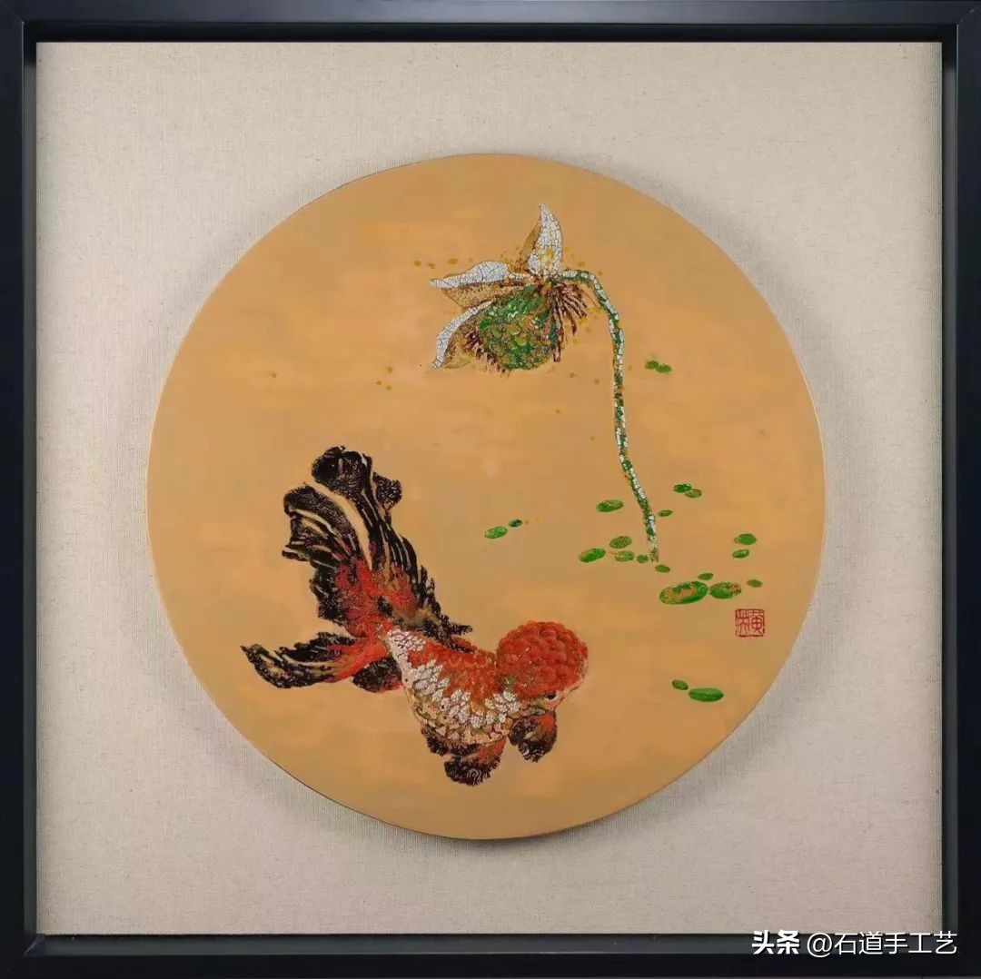 黄英老师的《悠哉游哉》获首届漆艺“金鱼”创新大赛金奖