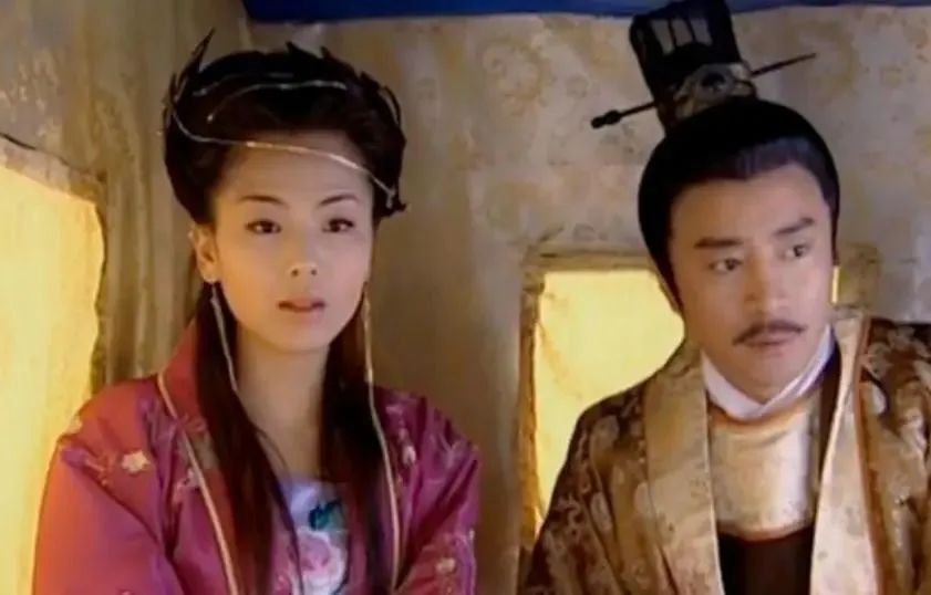 宋太祖青花瓷马桶,皇帝黄金马桶