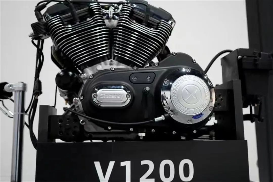 最大功率225kw,最大功率125发动机