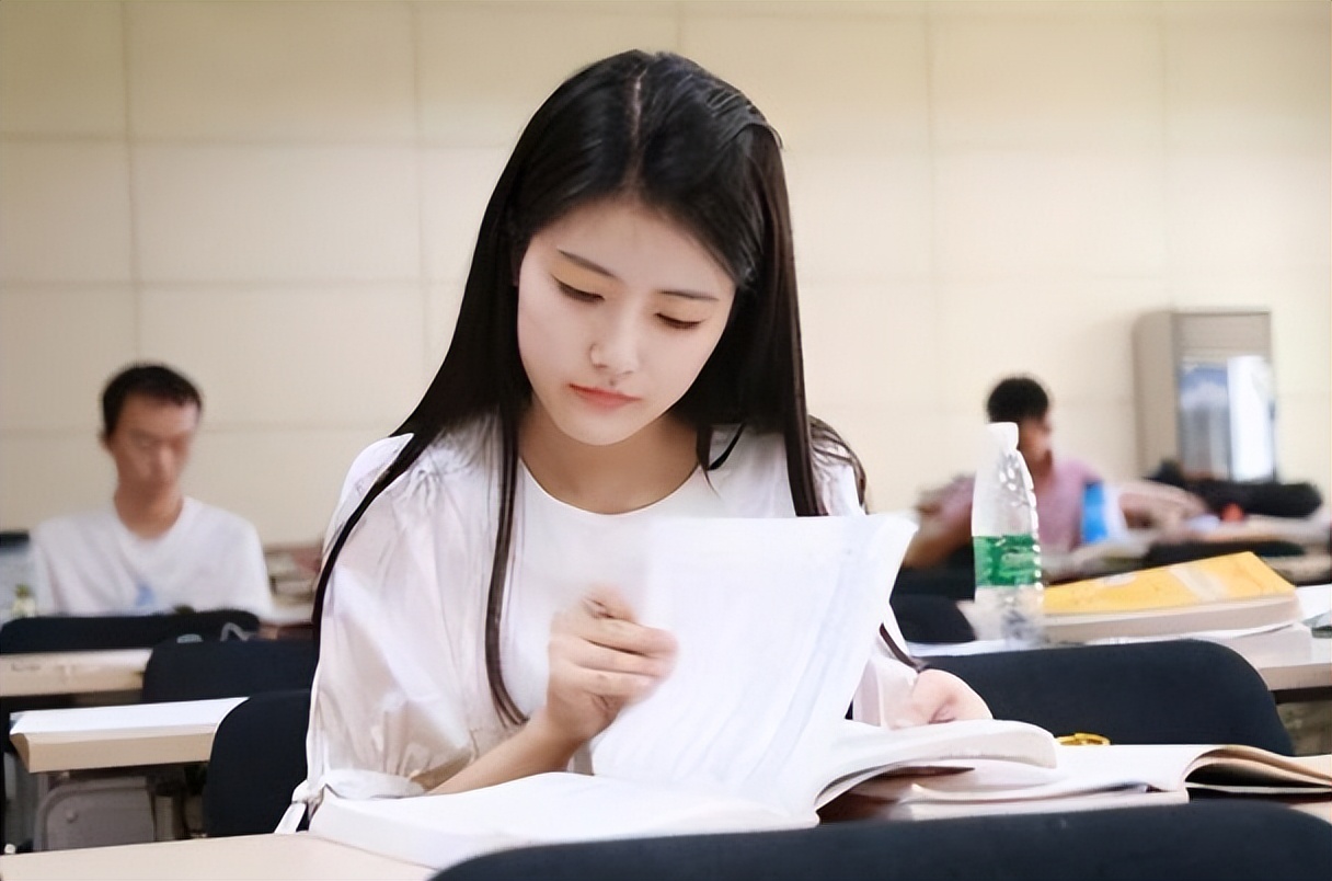 最近火了最硬核的辞职信,00后辞职信火了快乐才是最重要的