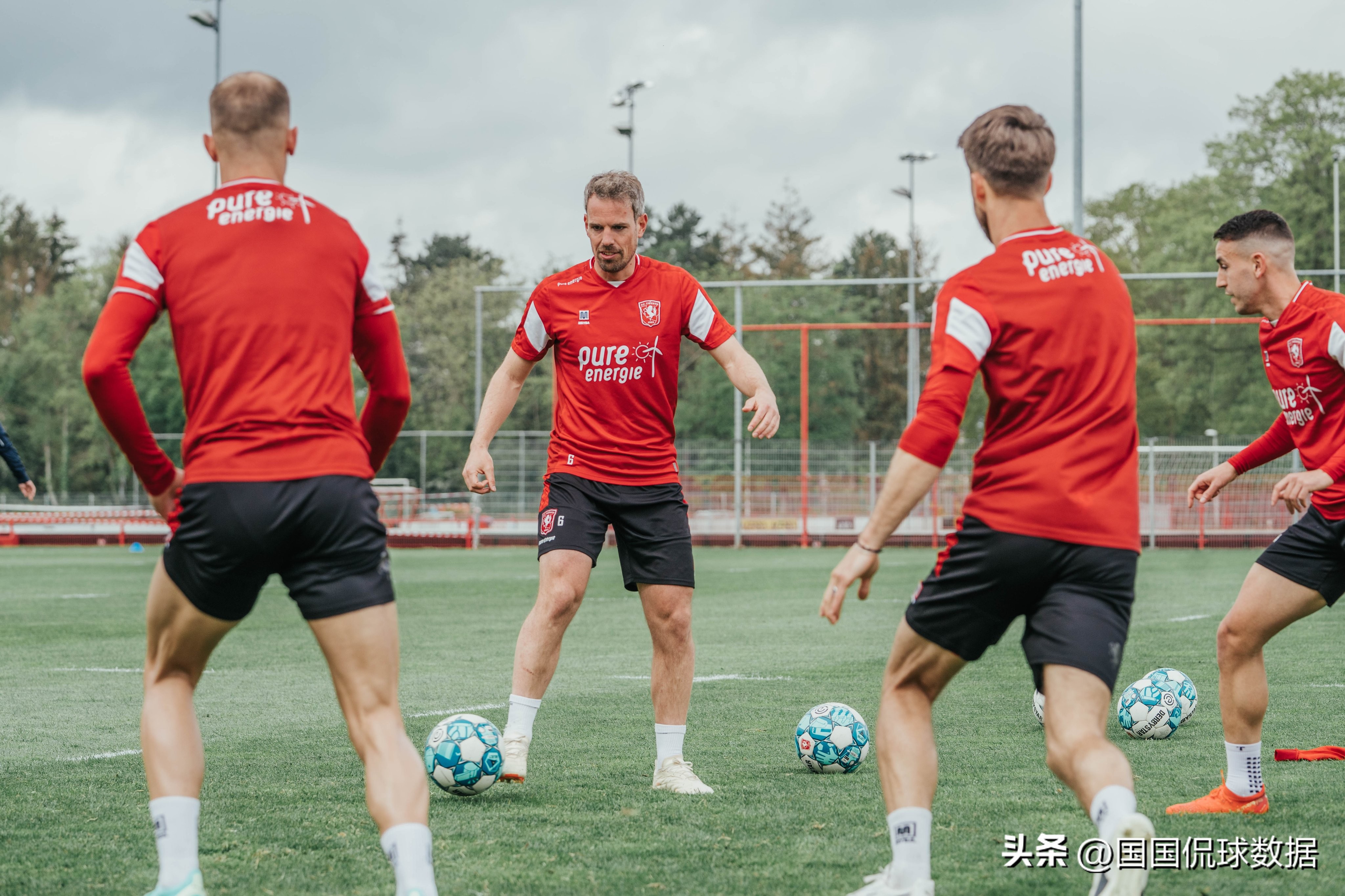 荷甲乌德勒支vs奈梅亨,荷甲奈梅特对前进之鹰