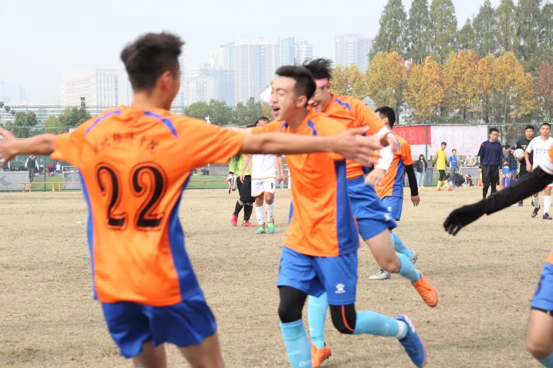 足球少年|西外苟旭辉:狗哥,捡下球