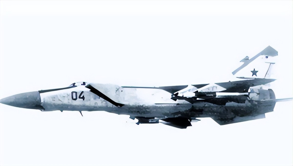 苏联飞行员驾机逃回祖国,苏联飞行员逃亡