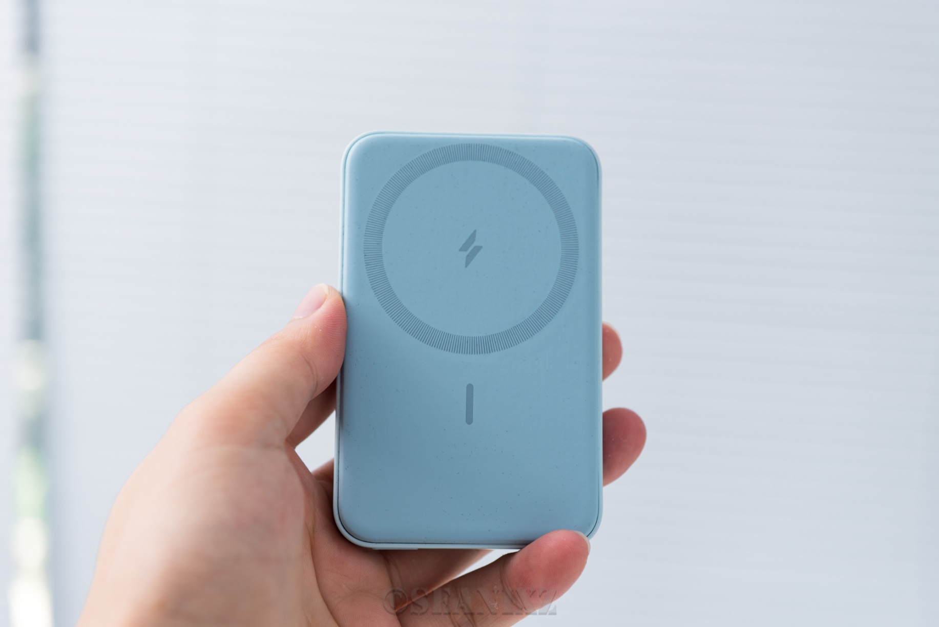 安克anker充电宝测评,安克anker磁吸无线充电宝