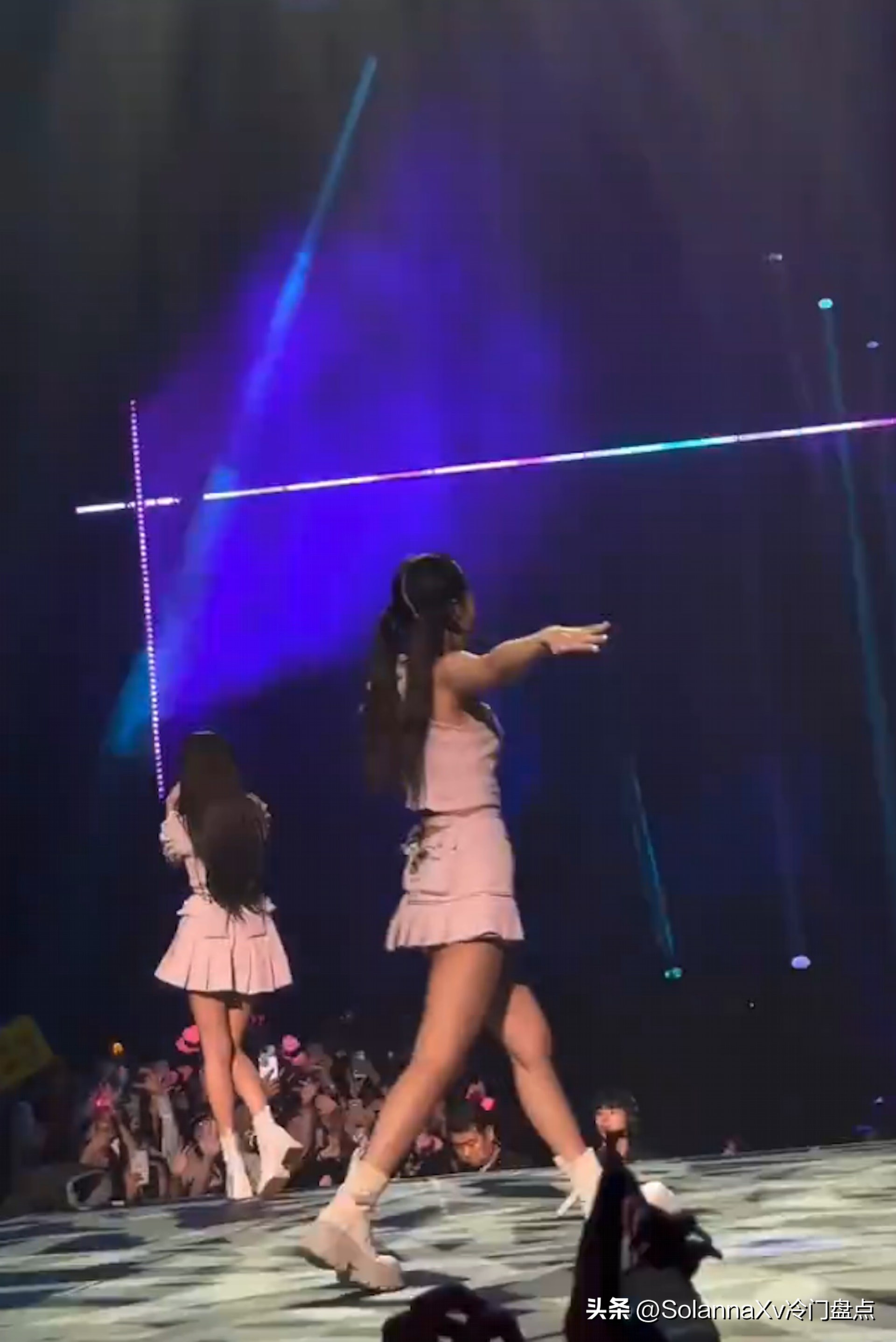 blackpinkjennie直播被吓,blackpink澳门jennie吸粉