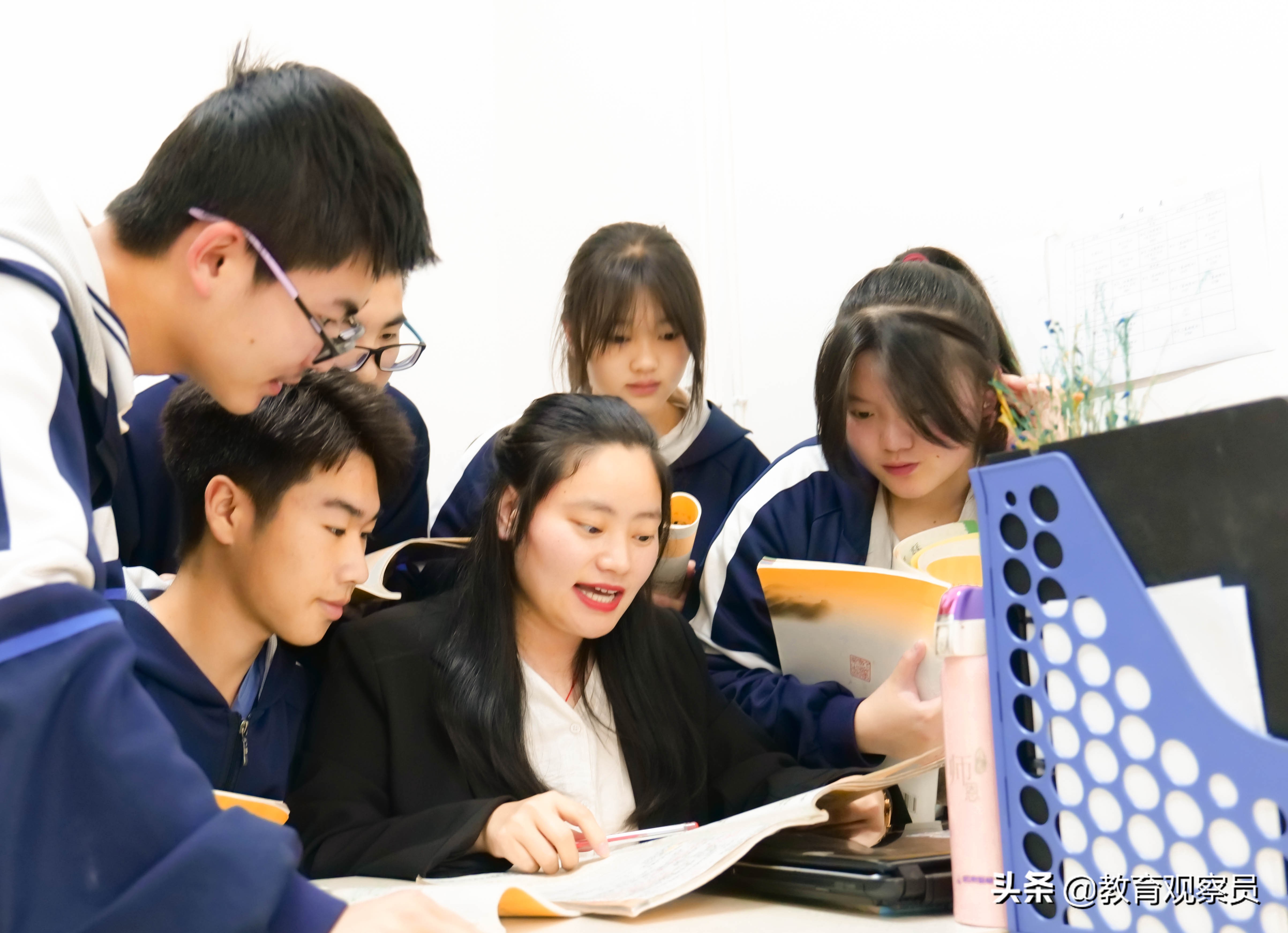 绵阳灵通学校：优化高中部教师结构，夺取升学全面胜利