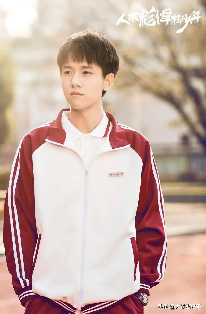 嘴巴不好看的男生可以整好看吗,嘴巴不太好看的男明星