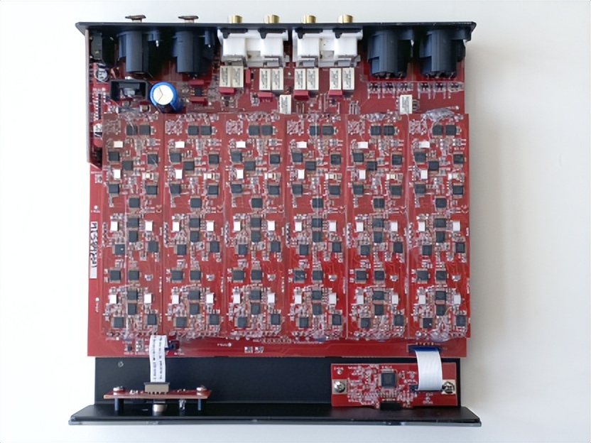 M2Tech设计师访谈：Mitchell模拟电子分频器