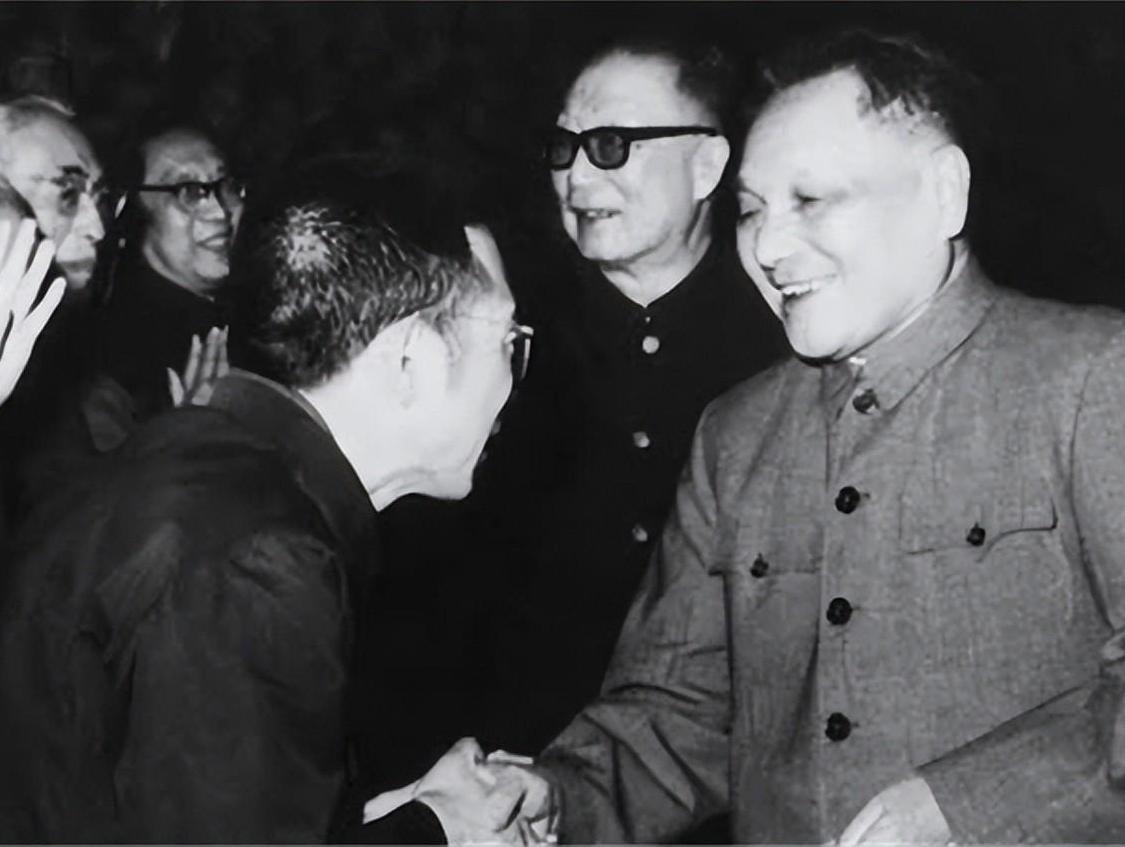 1983年，陈景润向组织提出三个需求，*小平邓**直接批示：一周内解决