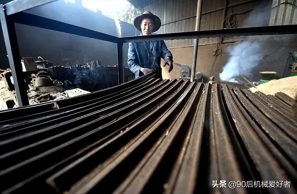 玉米秸秆生产木炭设备,玉米秸秆制木炭好卖吗