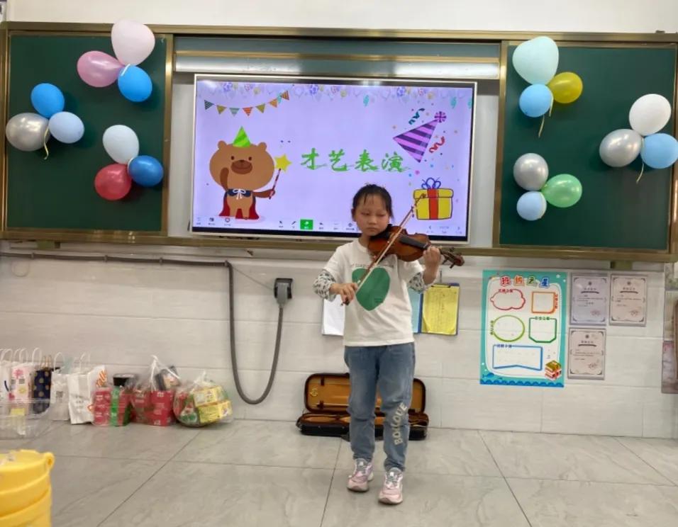 小学生感恩父母教育短视频,小学感恩父母主题活动