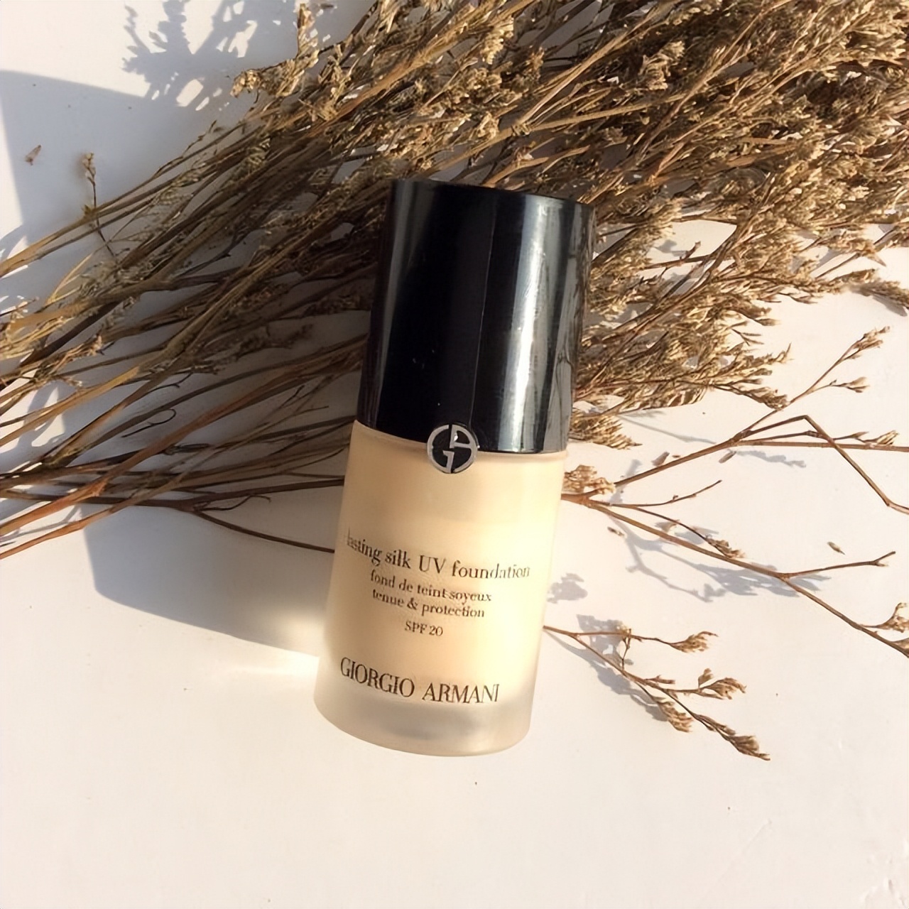 油皮粉底液遮瑕持久不脱妆第一名,夏天适合油皮遮瑕好的粉底液