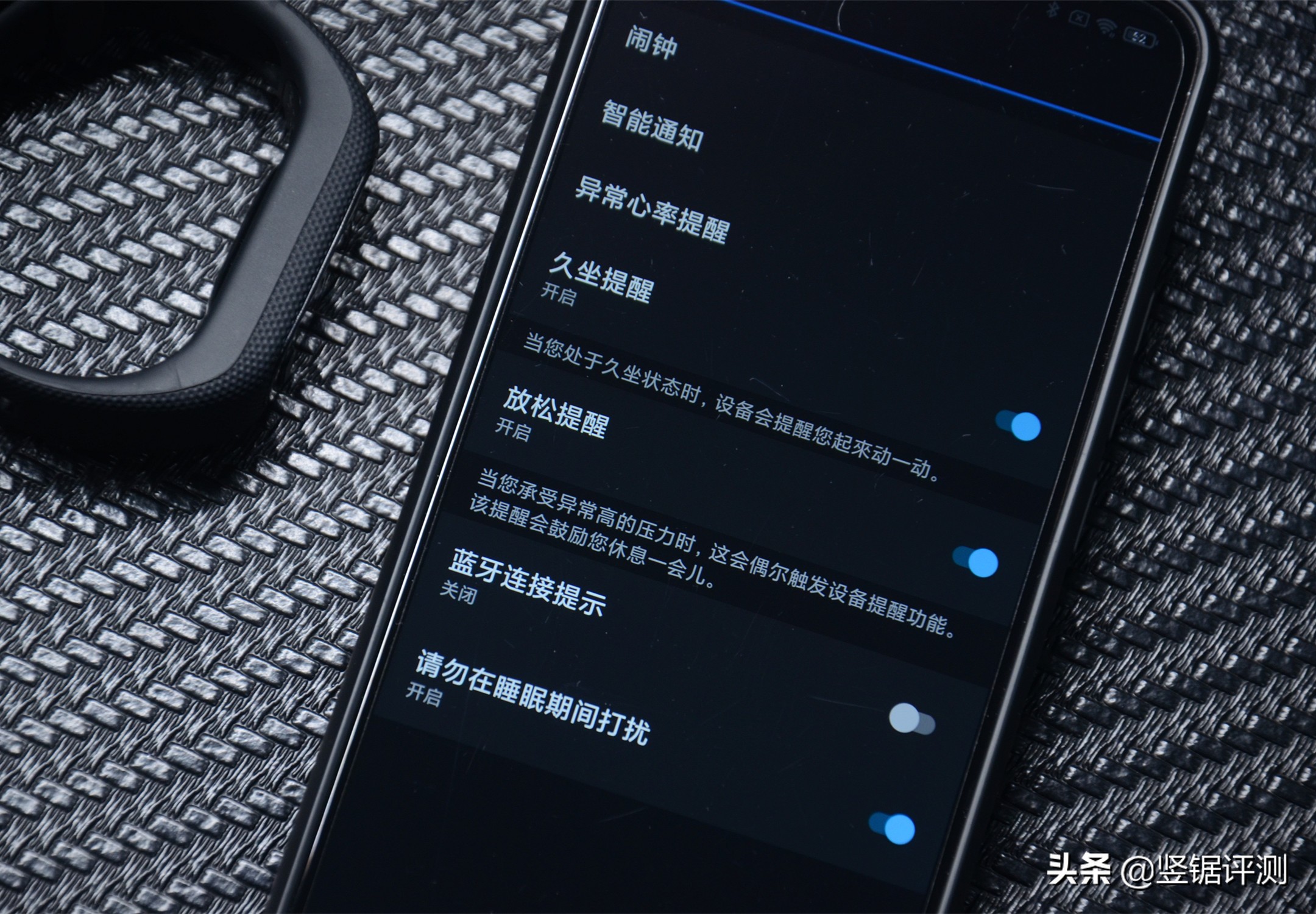 佳明手环4和5哪款好,garmin佳明vivosmart运动手环