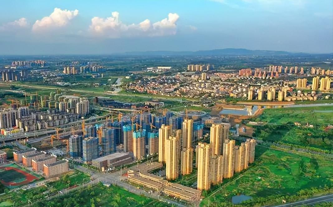 安徽00后小伙娶白俄罗斯美女,安徽小伙娶俄罗斯17岁女孩