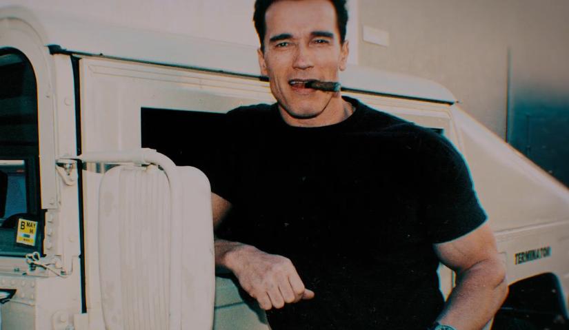 阿诺施瓦辛格人生三部曲纪录片下,80后阿诺施瓦辛格的经典电影