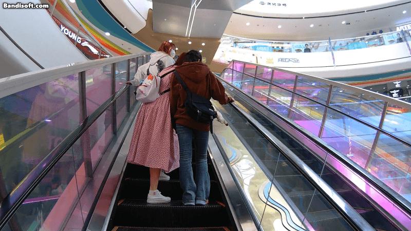 别的牌子，肯定是要单独大赚一笔，SJCAM：白送！