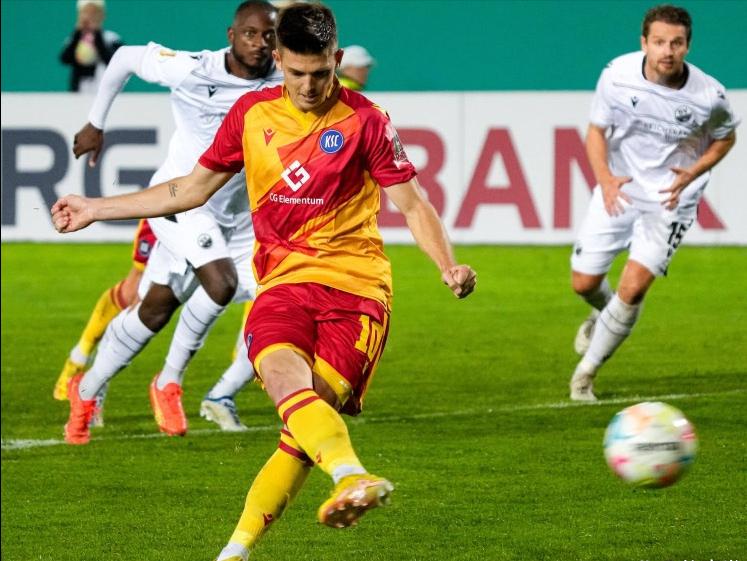 德乙直播卡尔斯鲁厄vs柏林,德乙波鸿对阵卡斯鲁厄分析