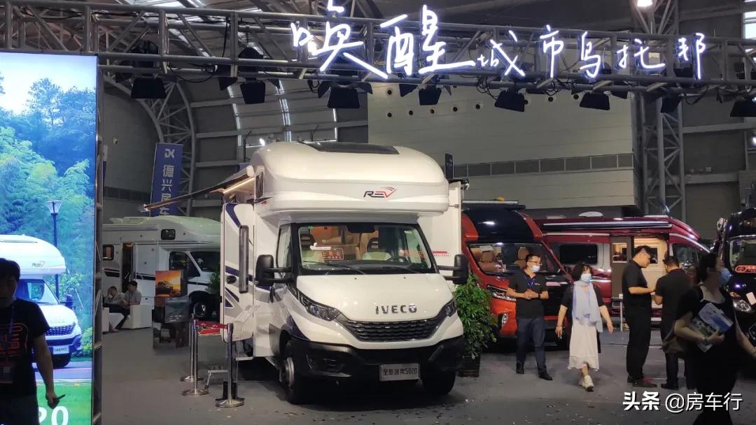 最新款进口顶级依维柯b型房车,依维柯房车推荐10万到20万之间7座