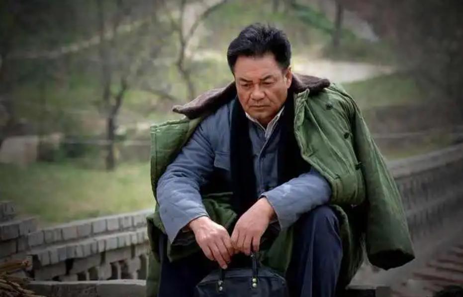 风情万种许晴现状,如今53岁的许晴身材和颜值