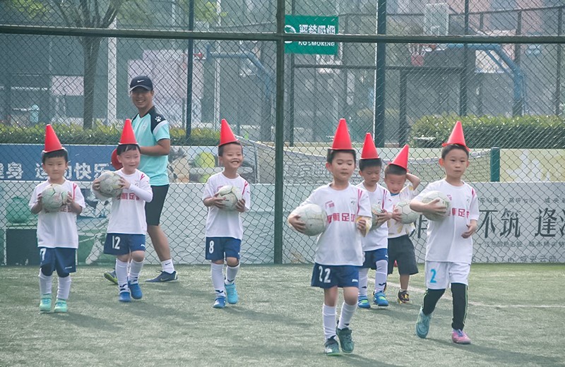 奥航体育趣味运动会,庆六一体育趣味运动会主题