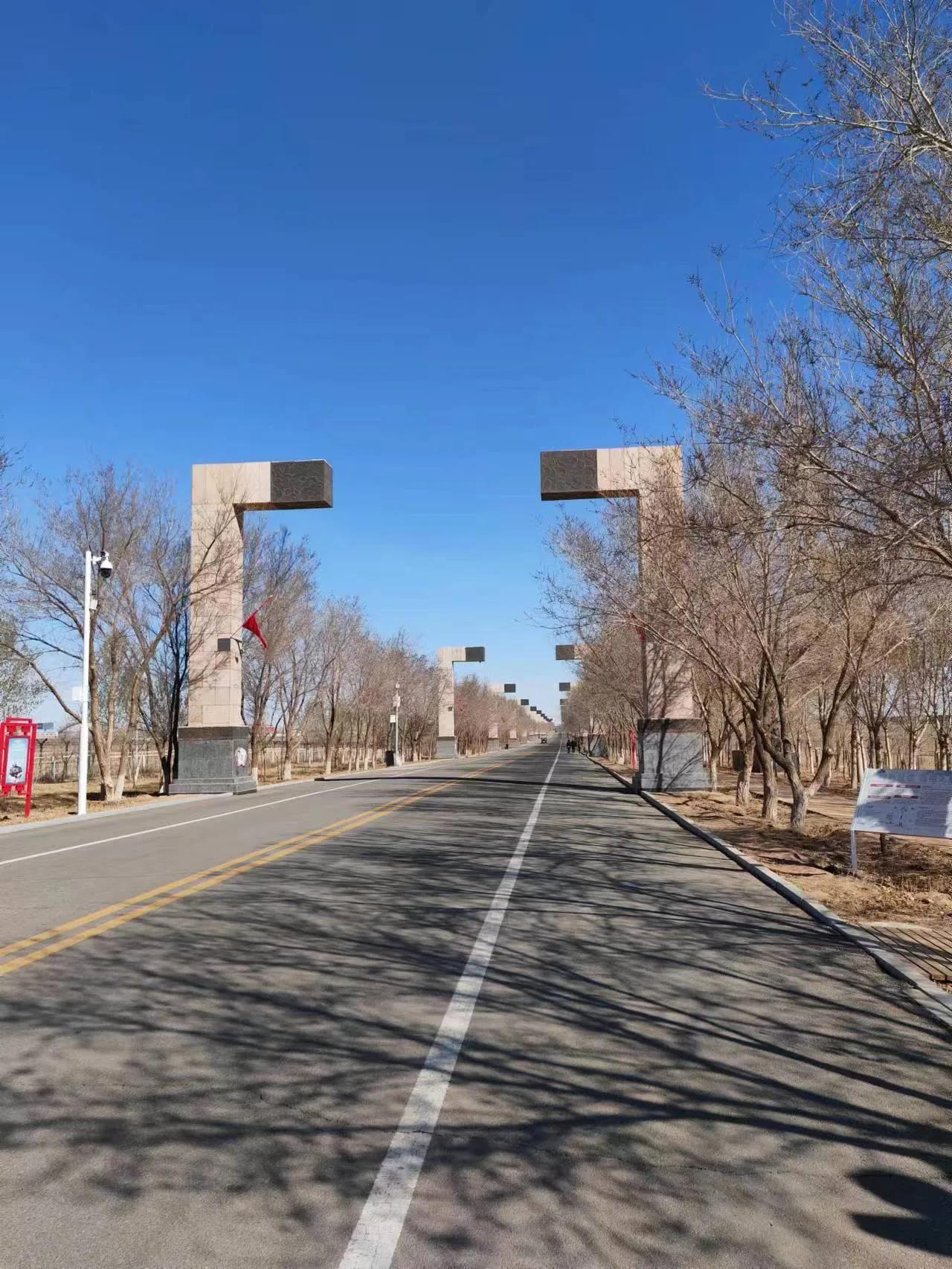 二连浩特出国门一日游,游内蒙古自治区二连浩特国门