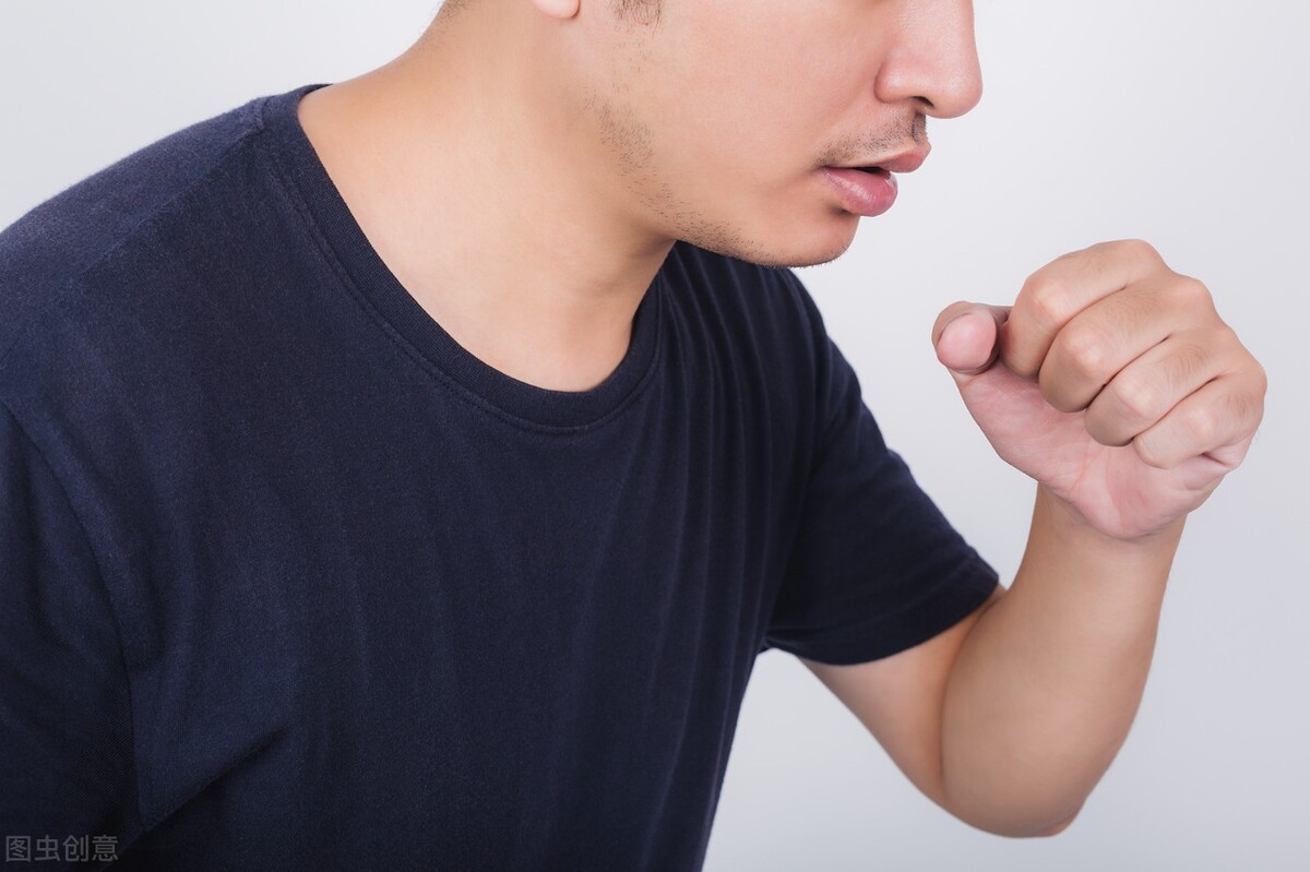 口干口苦口里冒热气,口苦口干火气大吃什么药