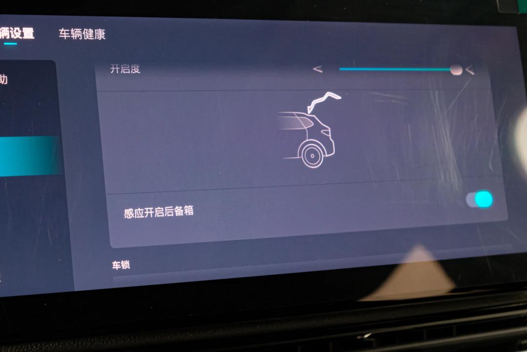 有着“越级能力”的国货MPV，会是你的菜吗？——二手荣威iMAX8