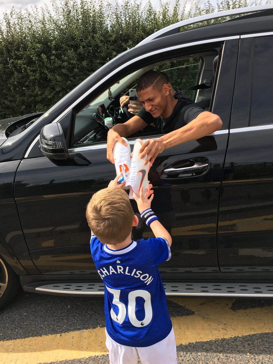 里沙利松卡塔尔最佳进球,卡塔尔世界杯里沙利松倒钩打门