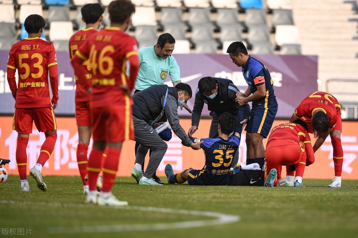 李玮锋：每天都在提心吊胆过日子！起床第一件事是和队医联系