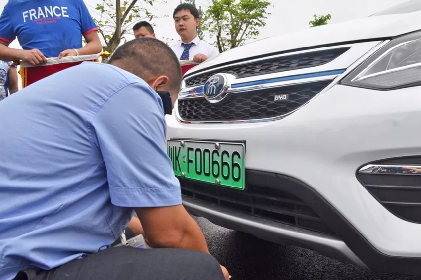 没买车的恭喜了马云,没买车的人要恭喜你了