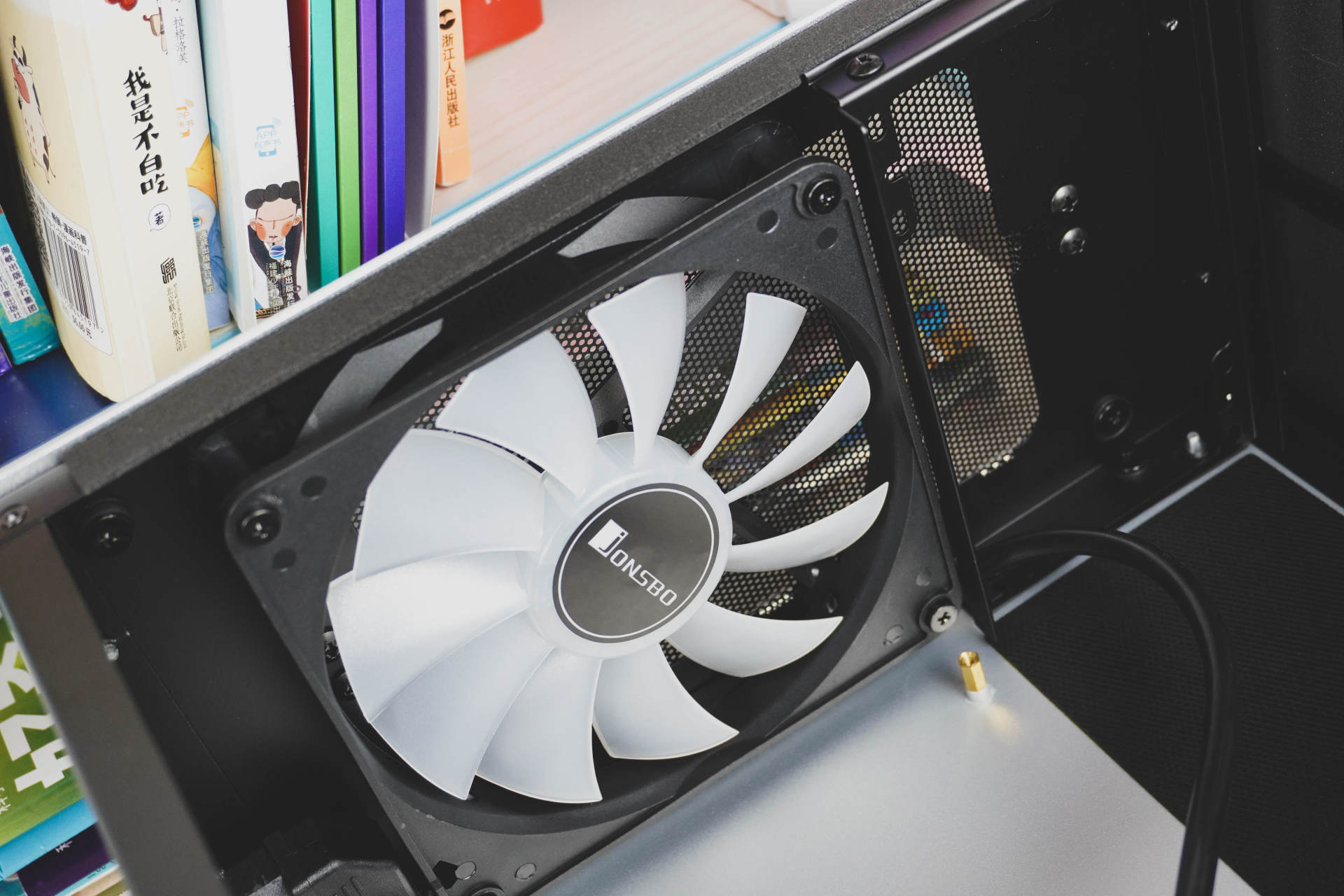 机箱空间太小了咋办,主机机箱太大了怎么改小