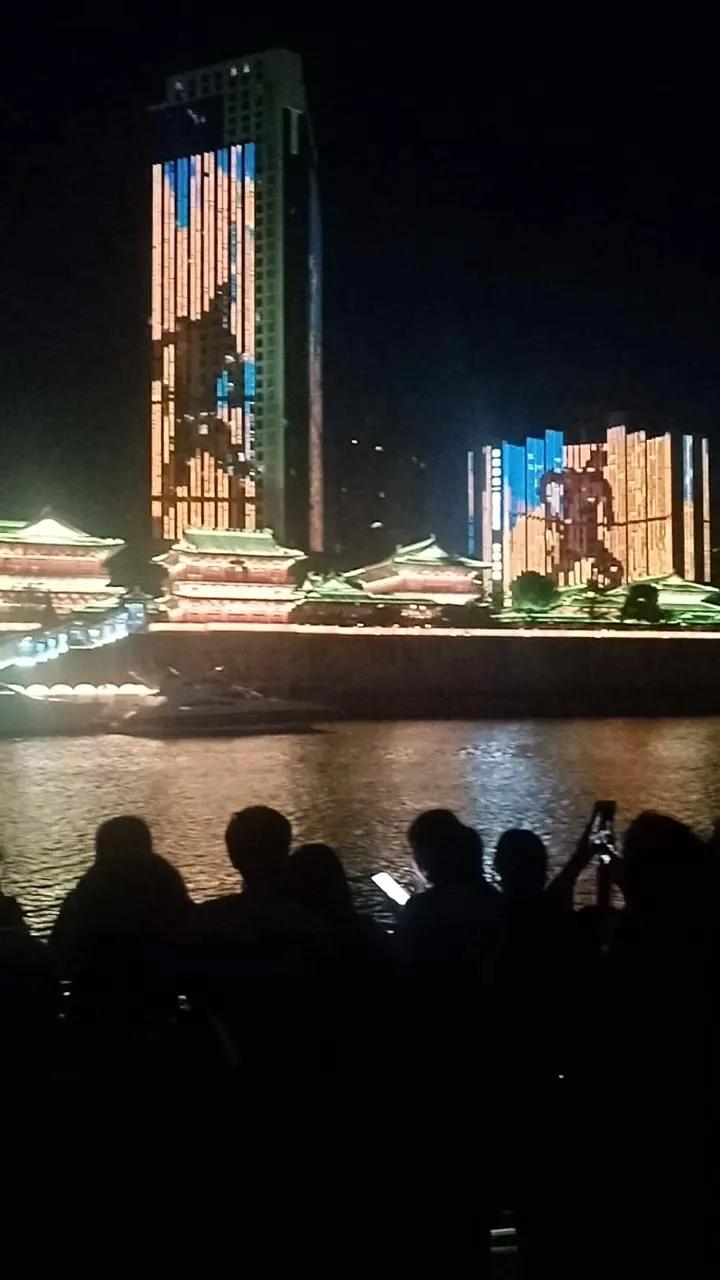 滕王阁是十大名楼之首,滕王阁是江南第一名楼