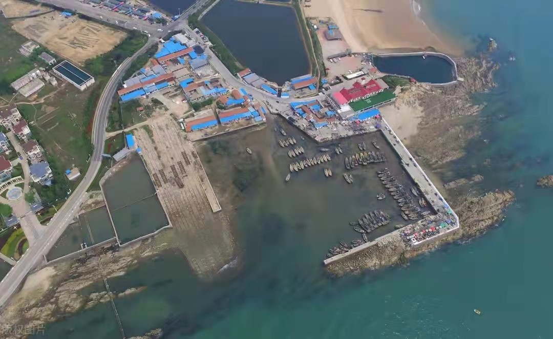 美济礁渚碧礁和永暑礁最新卫星图,南海不沉的航母是指哪个岛礁