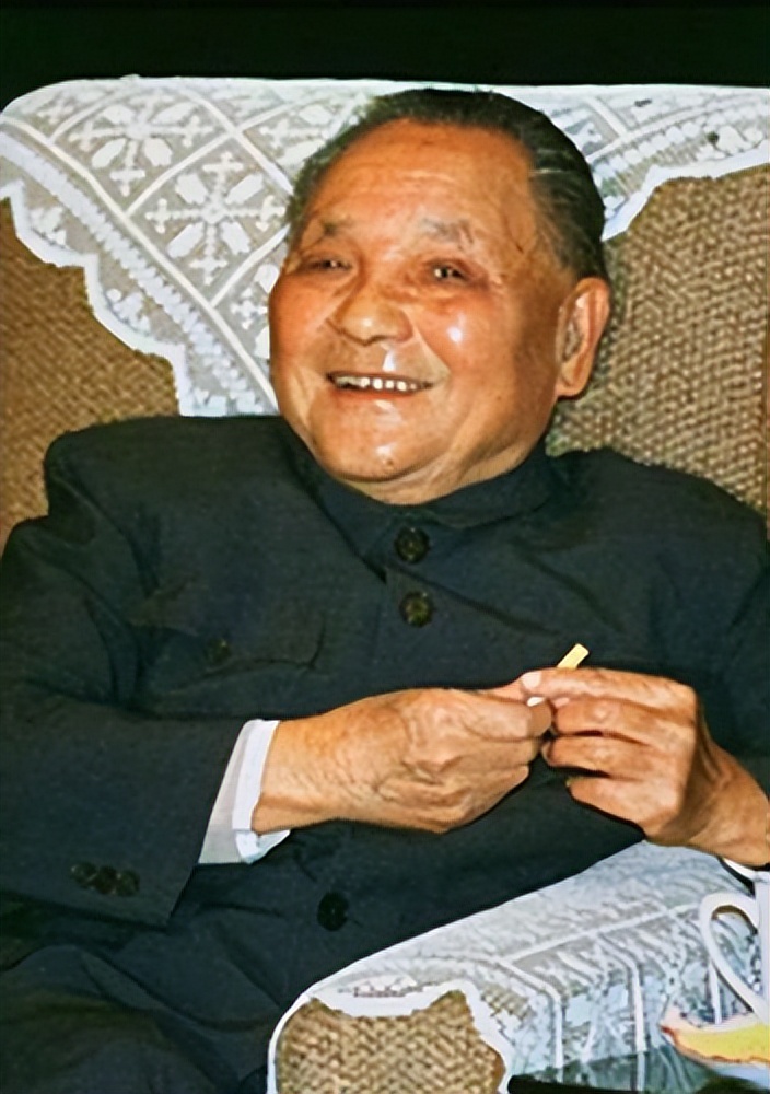 *小平邓**一生烟不离手，为买烟花光所有的钱，退休后仅用2个月戒烟